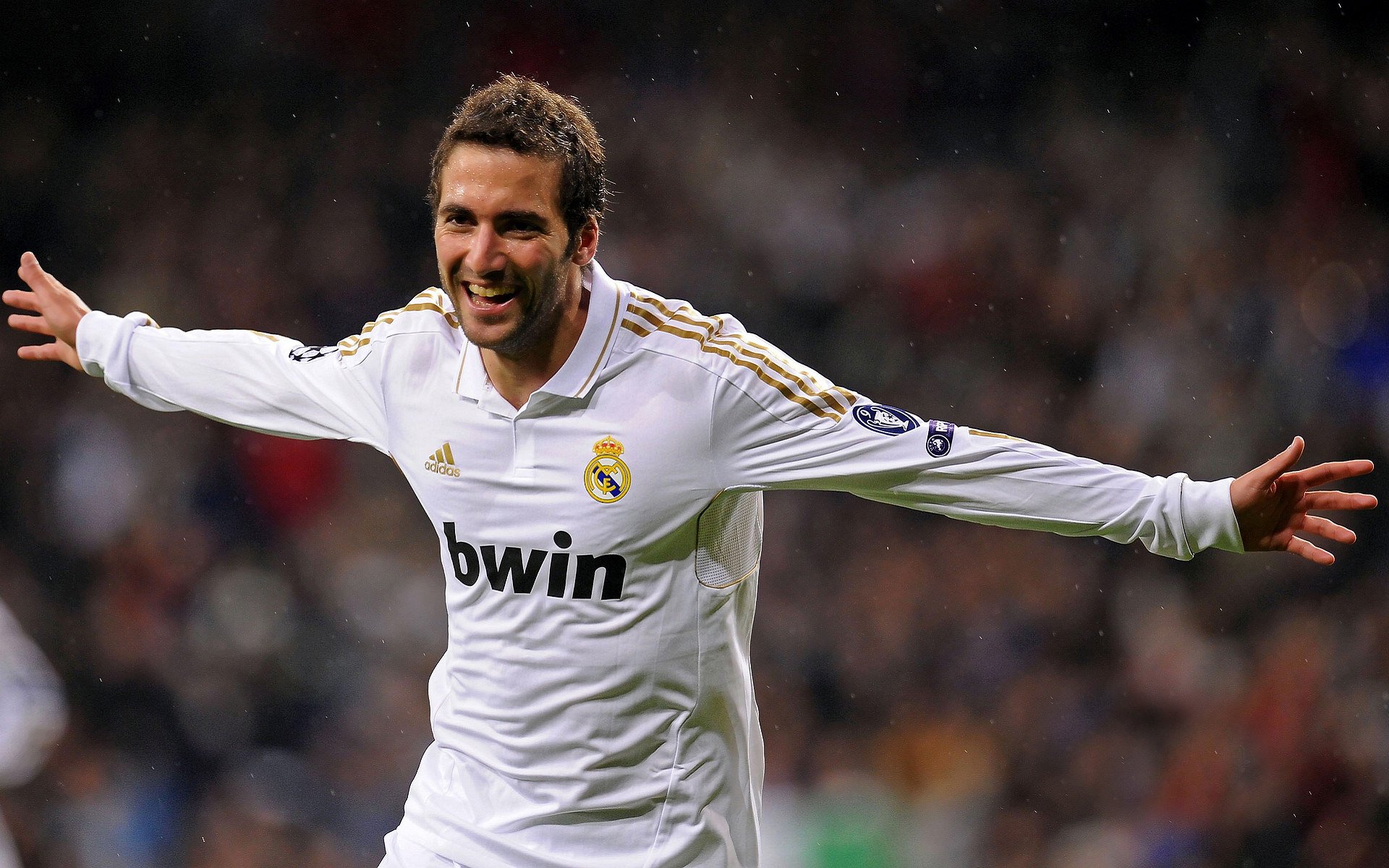 开云备用-赛尔·阿尔斯塔的全面防守技艺，让南非队攻防两端完美平衡，阿尔塞斯国王怎么打  第2张